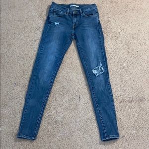 Levi’s ripped jeans